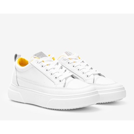 Sneakers bianche su una spessa suola Aruba bianco 1