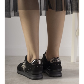 Sneakers sportive nere decorate con borchie Ruler nero 1
