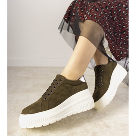 Sneakers sportive verdi con tacco alto di Rapter verde 1