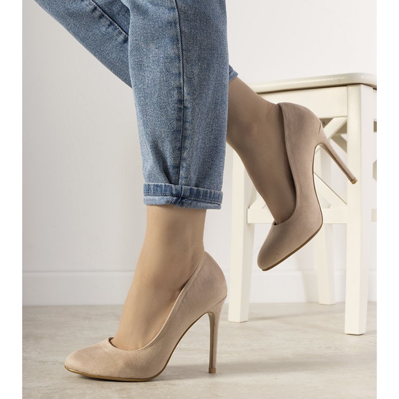 Décolleté beige su tacco Dermeno 1