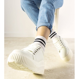 Sneakers sportive bianche con suola Under alta bianca 1