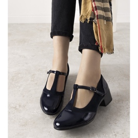 Décolleté blu navy su pilastro con punta Manam verniciata 1