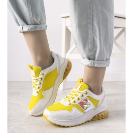 Sneakers bianche e gialle con inserti olografici Allison bianco giallo 1