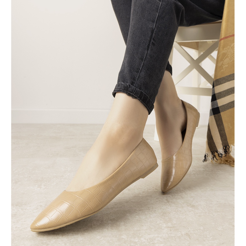 Ballerine beige nella fantasia della pelle di coccodrillo Camilia 1