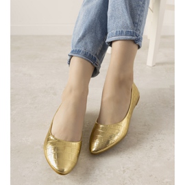 Ballerine dorate nella fantasia della pelle di coccodrillo Camilia d'oro 1