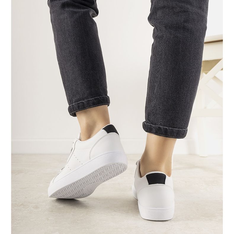 Sneakers Boomshom bianche e nere bianca 1
