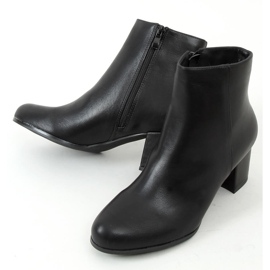 Stivali neri con tacco basso MM6265-1 Nero 1