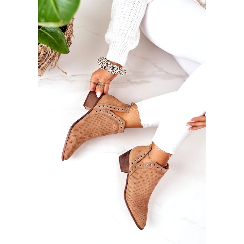 Stivali traforati con intagli, Camel Western beige 1