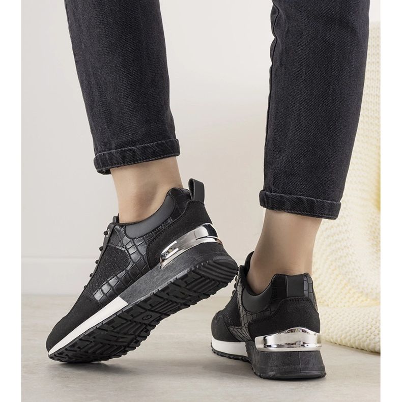 Sneakers nere con motivo in pelle di coccodrillo Zariza nero 1