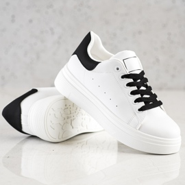 Ideal Shoes Sneakers bianche classiche bianco 1