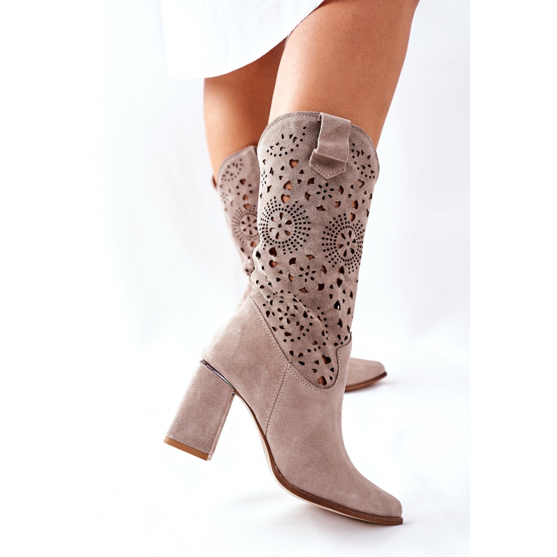 Lewski Shoes Stivali da donna in pelle con tacco Cappuccino Lewski 2923 Pick Me Up beige 2