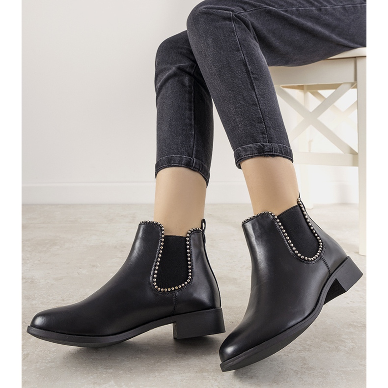 Classici stivaletti neri con elastico e borchie Merino nero 1