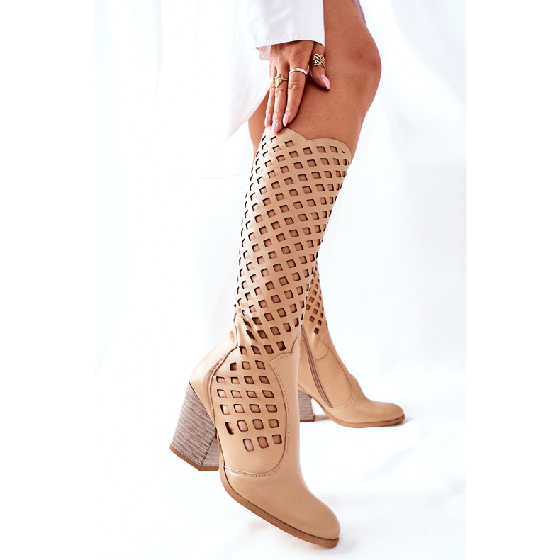 PA2 Stivali beige da donna con motivo traforato Verben 1