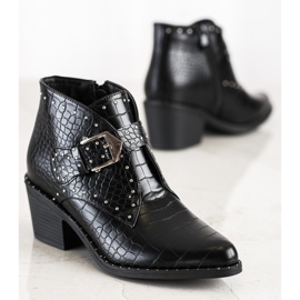 Lucky Shoes Stivali alla moda con decorazioni nero 1