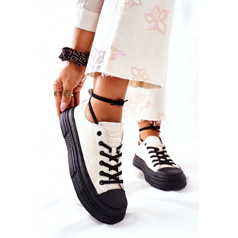 Sneakers calde da donna GOE II2N4036 Bianco bianca nero 2