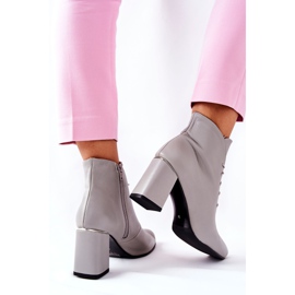 PA2 Stivali in pelle da donna su tacco grigio 1