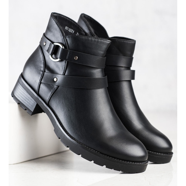 Clowse Stivali casual con cintura decorativa nero 2