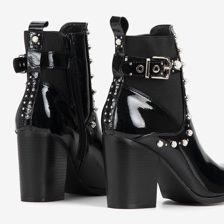 Stivaletti in vernice nera con borchie Bondy nero 1