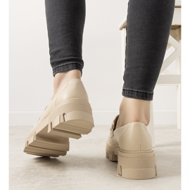Mocassini beige su suola alta Reyna 1