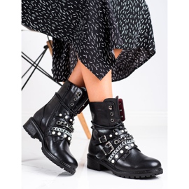 Erynn Roccia lavoratori con Jet nero 1