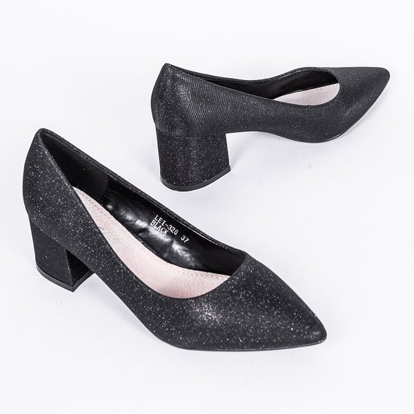 Pumps nere luminose sul post di Laita nero 1