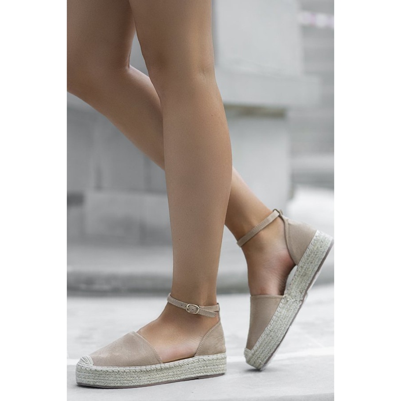 Espadrillas beige sulla piattaforma Summer 1