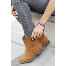 Stivaletti cammello con zeppa Buenna ricoperta marrone 1