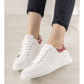 Sneakers rosse e bianche su una spessa suola Influ bianca 1