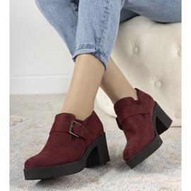 Scarpe brogue bordeaux sul posto di Leonie rosso 2
