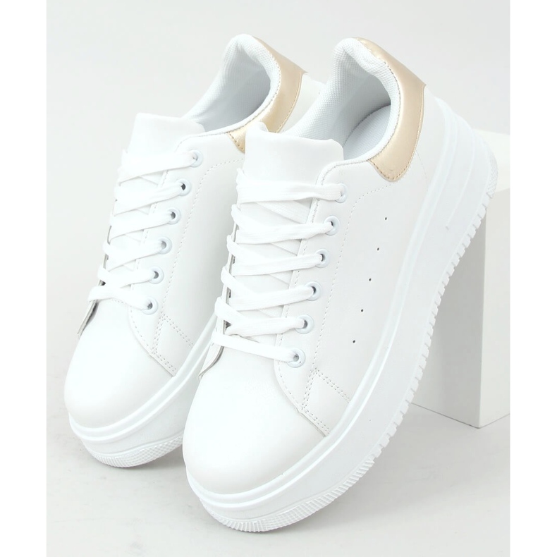 Sneakers da donna bianche T0YD8240-5 WHITE/GOLD bianca d'oro 2