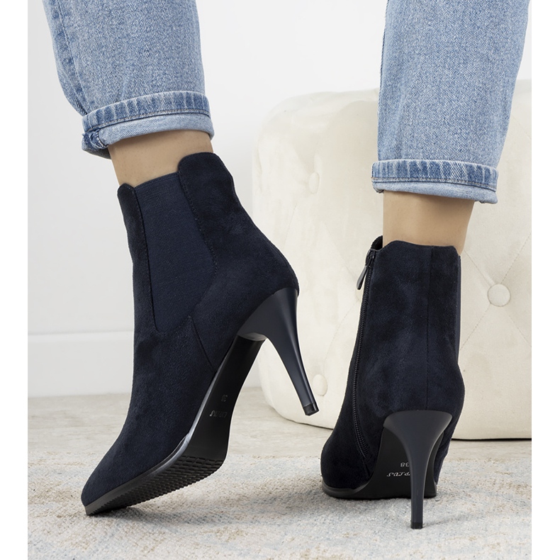 Stivali blu navy su tacco Varela 1