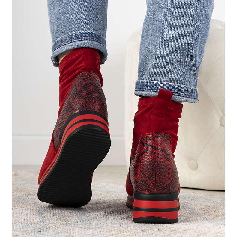 Sneakers rosse con inserto in pelle di serpente Garibay rosso 1