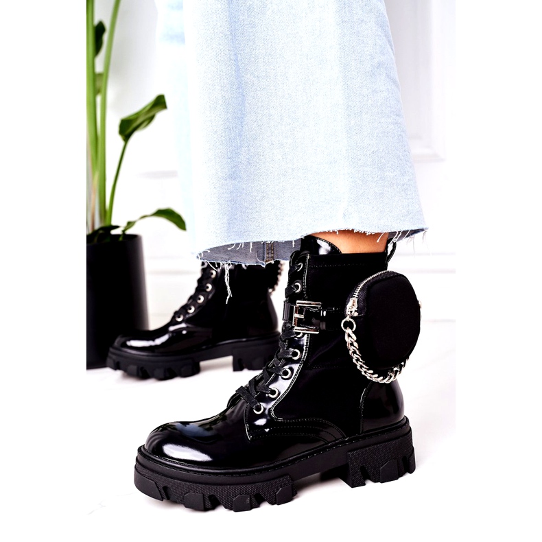 Lavoratori isolati da donna con rene e catena nera nero 2