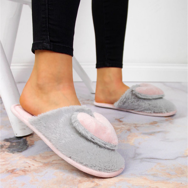 Pantofole da casa con un cuore Novità W EVE332B grigio 1
