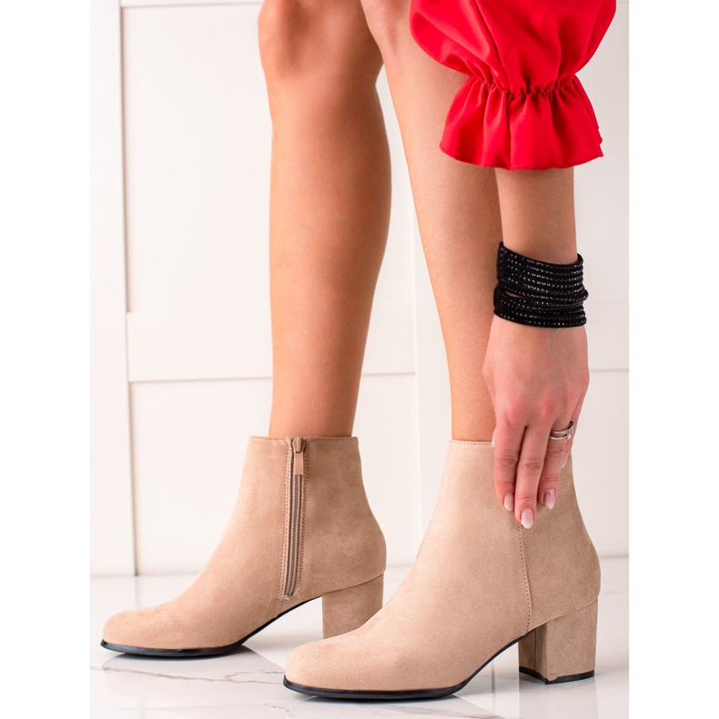 Lovery Stivali in pelle scamosciata beige 1