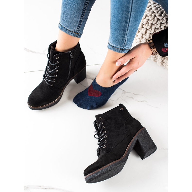 TRENDI Stivaletti con lacci nero 2