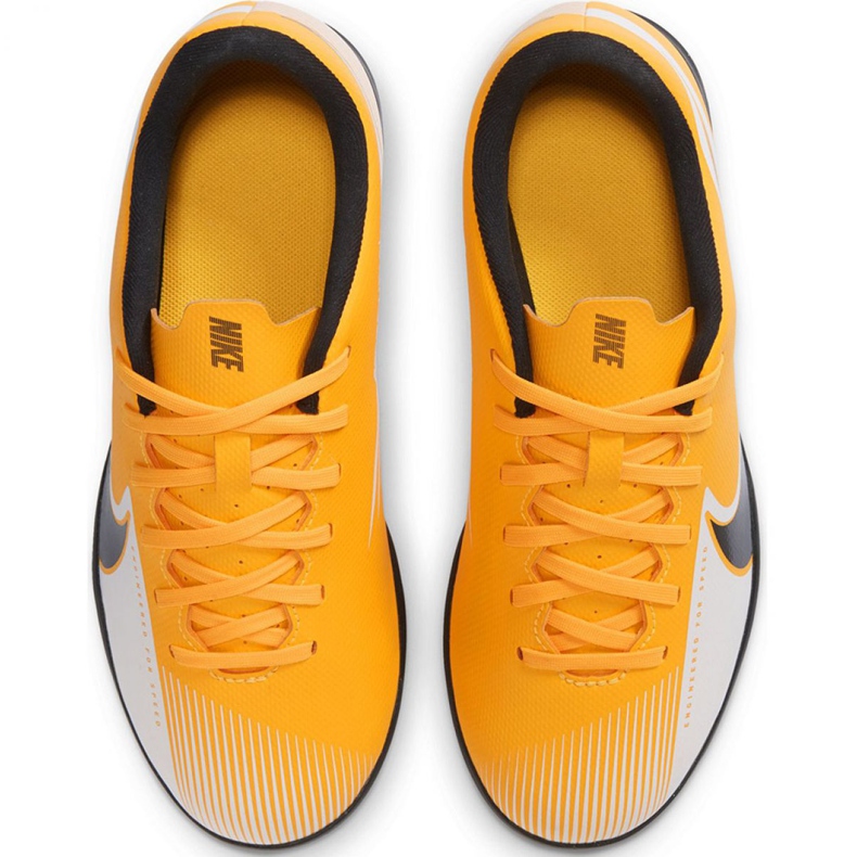 Nike Mercurial Vapor 13 Club Tf Jr AT8177 801 scarpe da calcio gialli 2