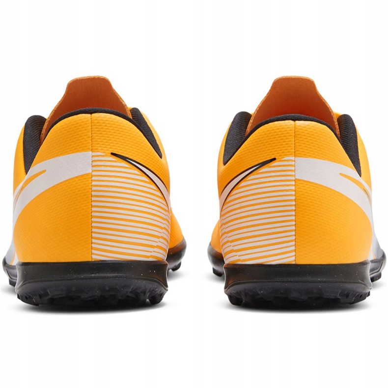 Nike Mercurial Vapor 13 Club Tf Jr AT8177 801 scarpe da calcio gialli 4