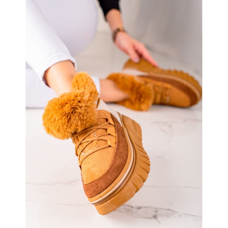 TRENDI Stivali da neve sulla piattaforma con pelliccia beige marrone 1