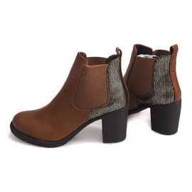 Stivali Sul Tacco Con Elastico 1227 Camel marrone 1
