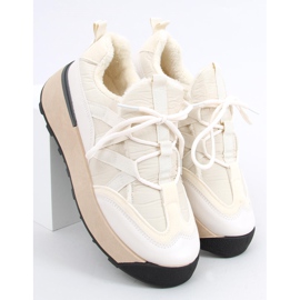 Scarpe sportive isolate Homia Beige 1