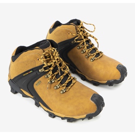 Scarpe sportive da uomo isolate cammello Barry giallo 1