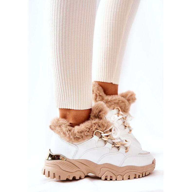 PM1 Scarpe sportive isolate in pelle bianche e beige Shiney bianco 2