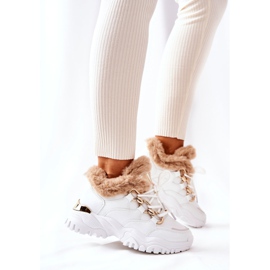 PM1 Scarpe sportive in pelle isolate lucide bianche bianco 2
