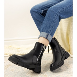 Stivali neri isolati di Barga nero 1