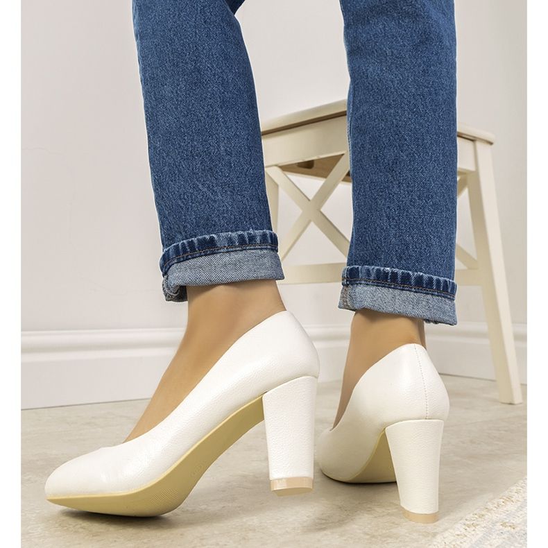 Décolleté bianche sul post Unos bianco 1