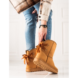 TRENDI Mukluki con un fiocco giallo 2