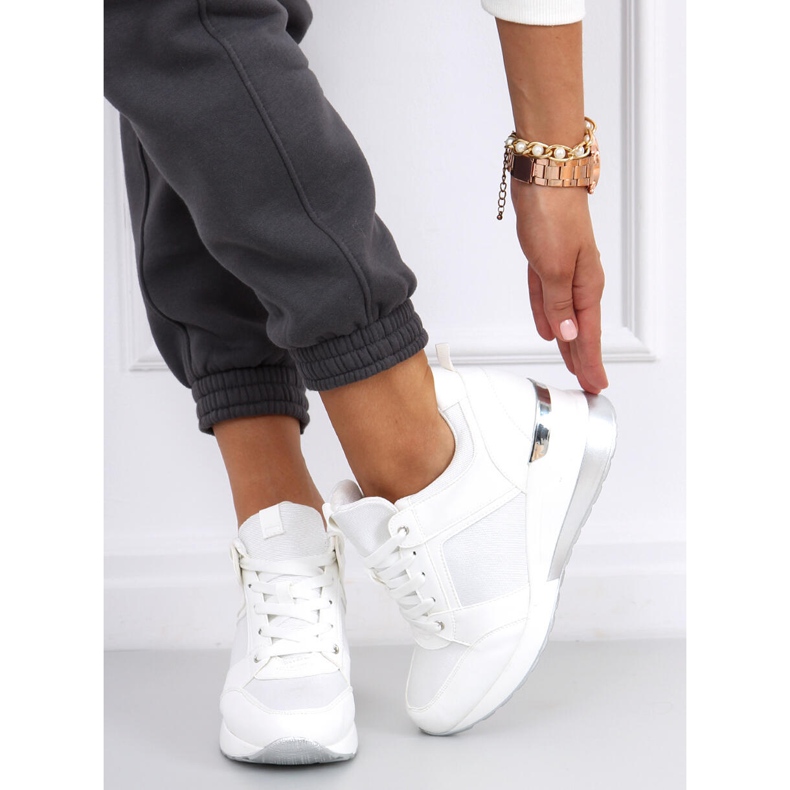 Wisto Sneakers bianche con zeppa bianca 2