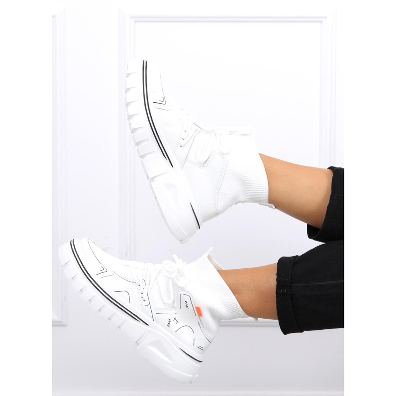 Scarpe sportive calzino bianco Malin 1