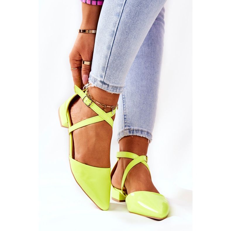 WS1 Décolleté In Vernice Con Tacco Basso Giallo Fluo Giovanna verde 1